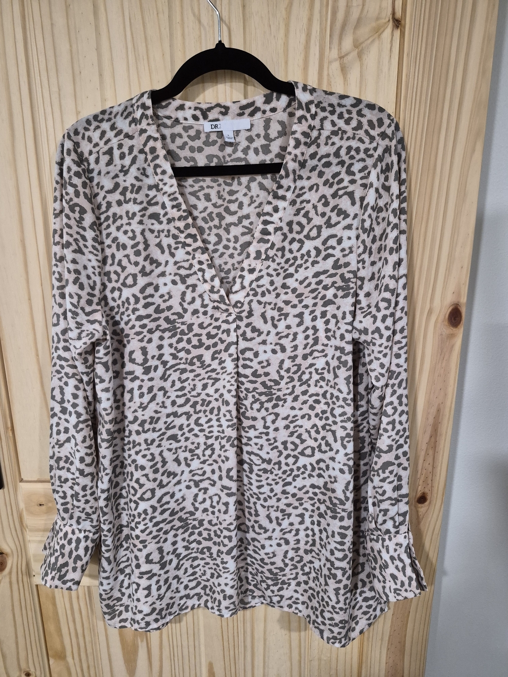 DR2 Pink Leopard Print V-Neck Blouse